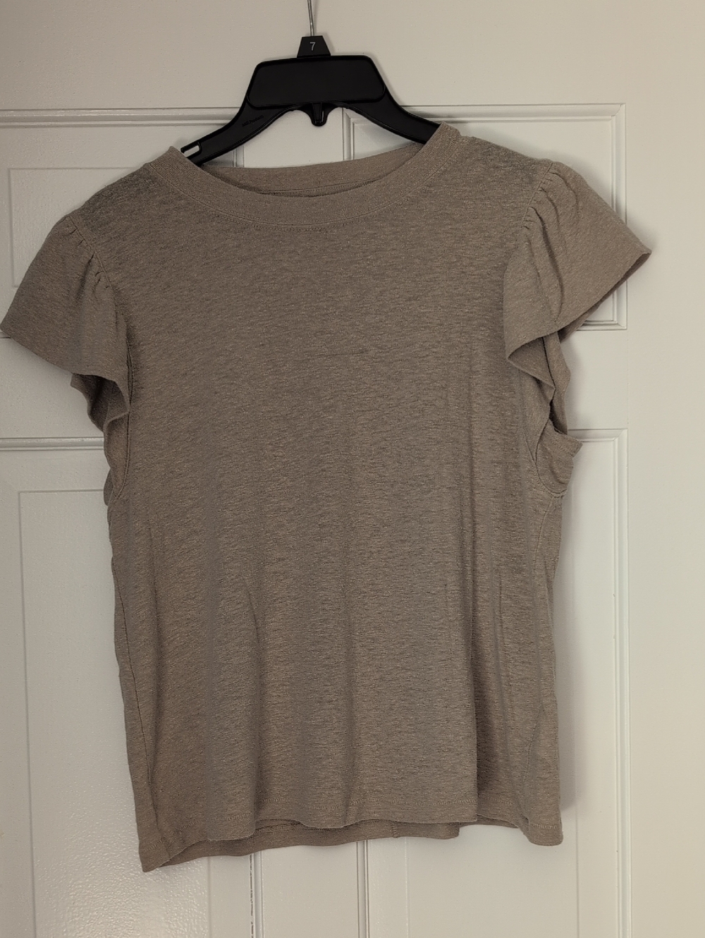 Women's Flutter Sleeve T-shirt Size Medium